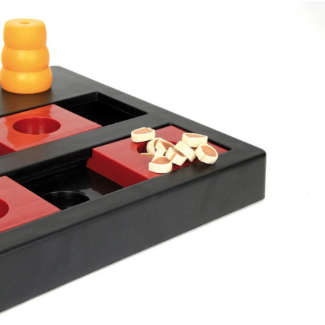 TRIXIE - Dog Activity Chess