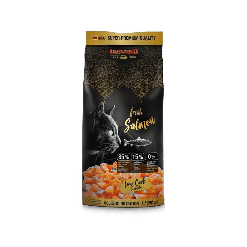 Leonardo Adult fresh salmon 250 g.